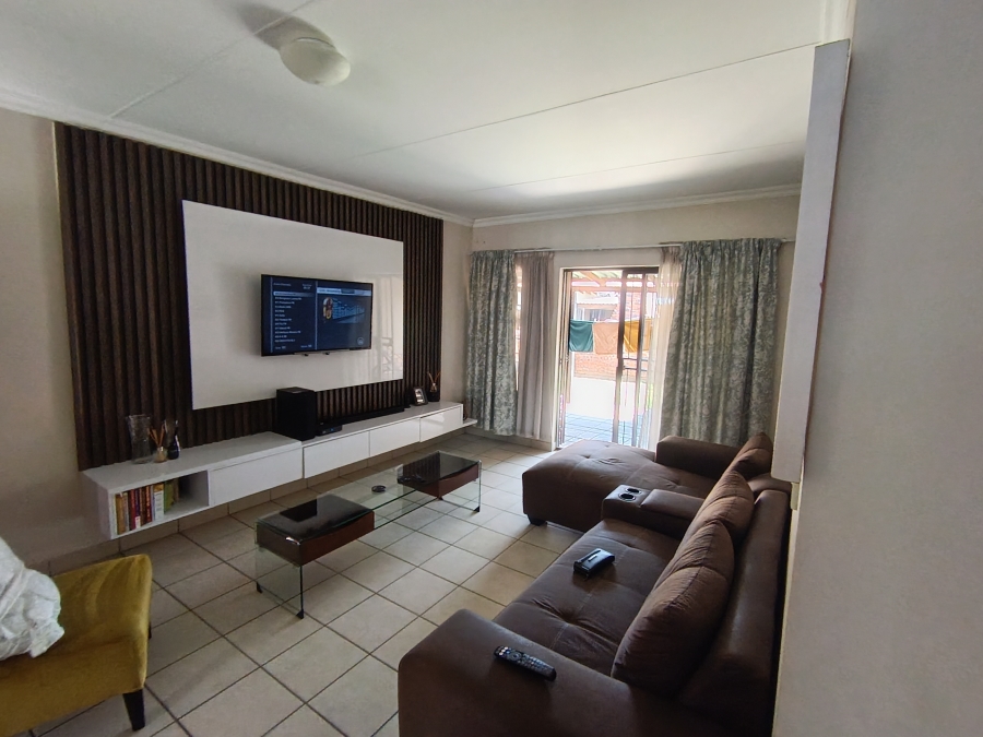 3 Bedroom Property for Sale in Waterval East North West
